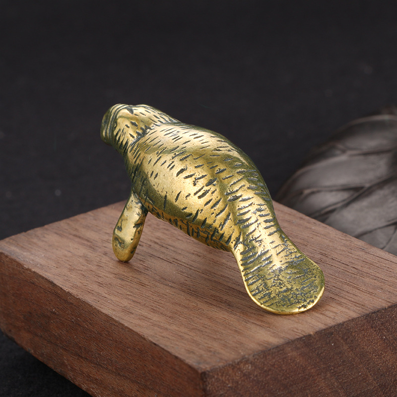 Figurines décoratives en laito - Office Furniture Suppliers avis et prix